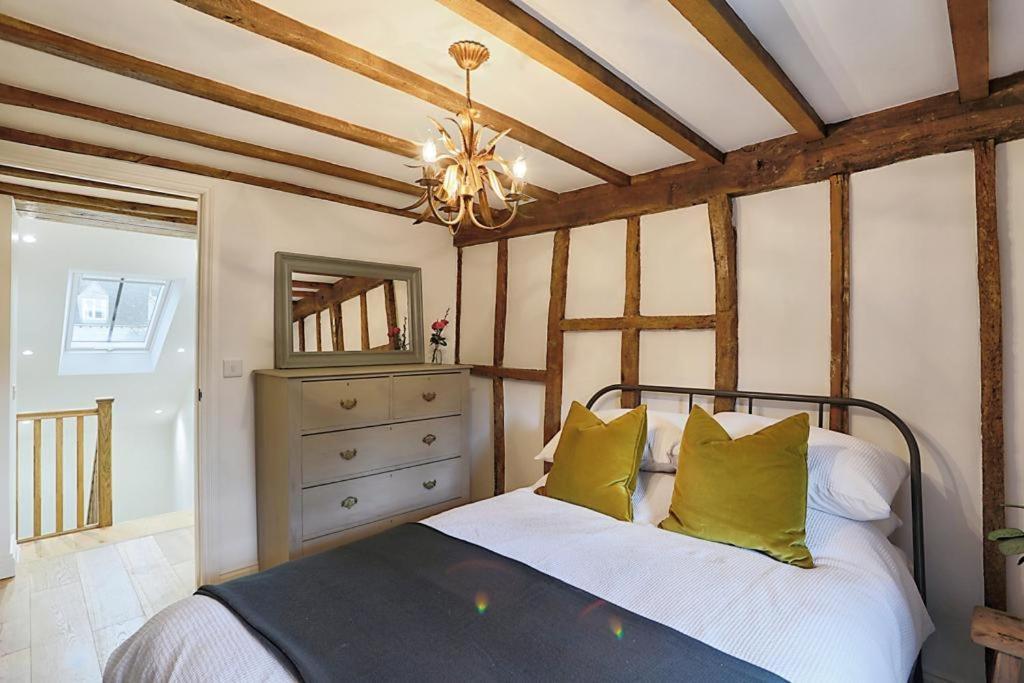 Luxury Cotswold Cottage With Hot Tub In Stow On The Wold! ภายนอก รูปภาพ