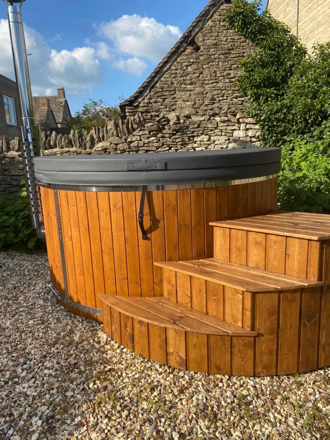 Luxury Cotswold Cottage With Hot Tub In Stow On The Wold! ภายนอก รูปภาพ